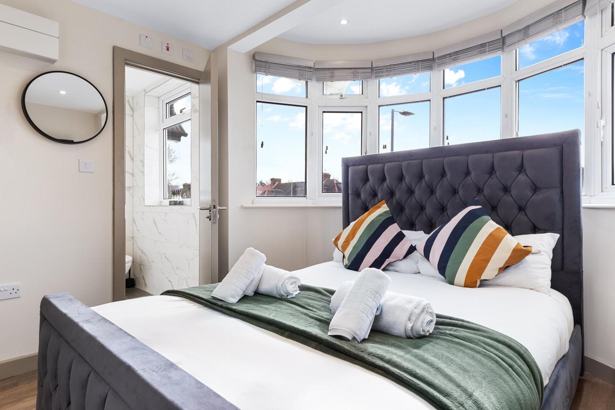 Serviced Ensuite Modern Studio - Sleeps 2 - Near Wembley Stadium - Good Transport Link To Central London - Harrow Ha3 Hatch End ภายนอก รูปภาพ